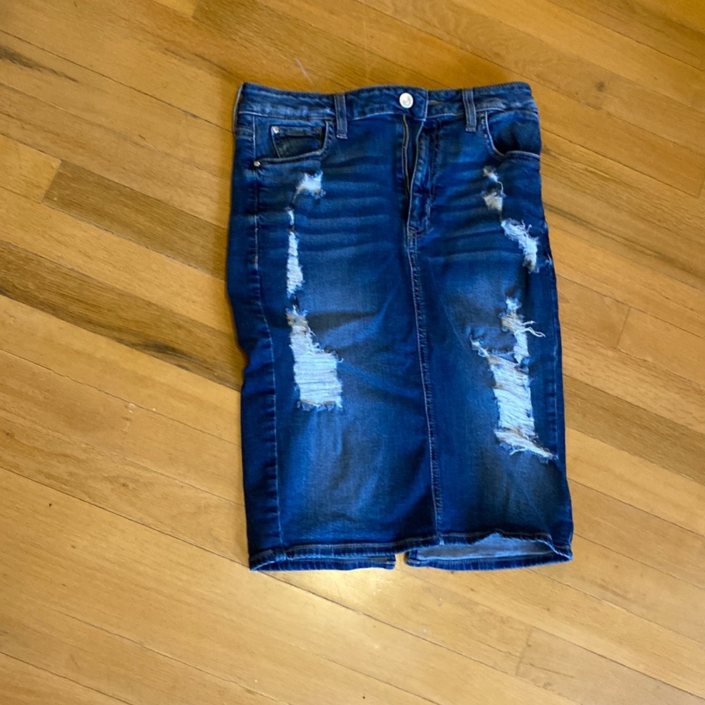 GUESS ripped skirt